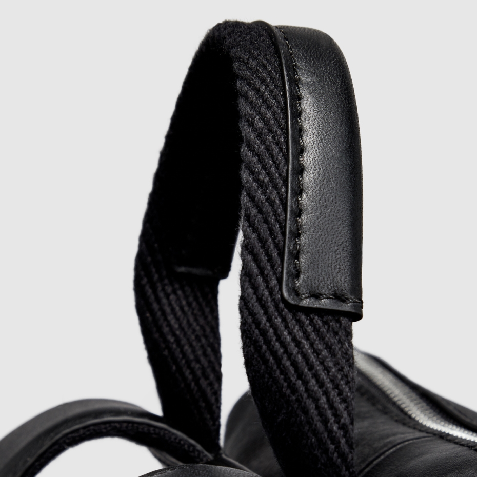 Ecco Travel Spilvenu Paka Melna Lv